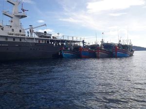 Susi Tenggelamkan Kapal Maling Ikan, Terbanyak dari Vietnam