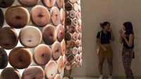 Mella Jaarsma berhasil mengumpulkan 600 foto pusar selfie dari masyarakat se-Indonesia. (Foto: dok. Mie Cornoedus)