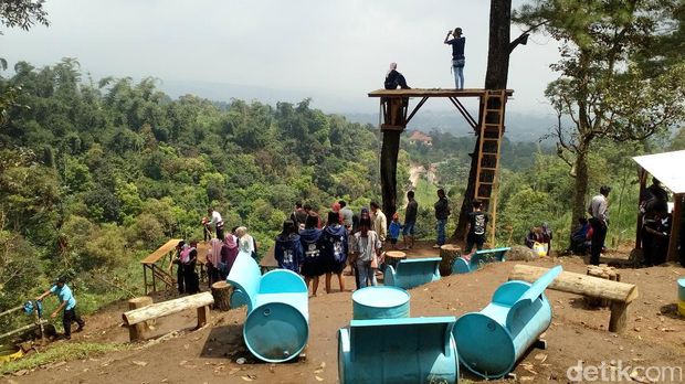 Sampai antre (Eko/detikTravel)