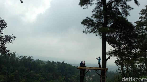 Berani foto selfie dari atas ini (Eko/detikTravel)