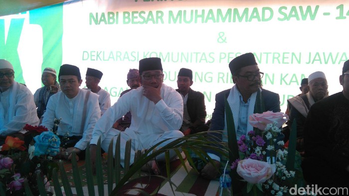 Didukung Komunitas Pesantren, Ridwan Kamil: Kita Berjuang