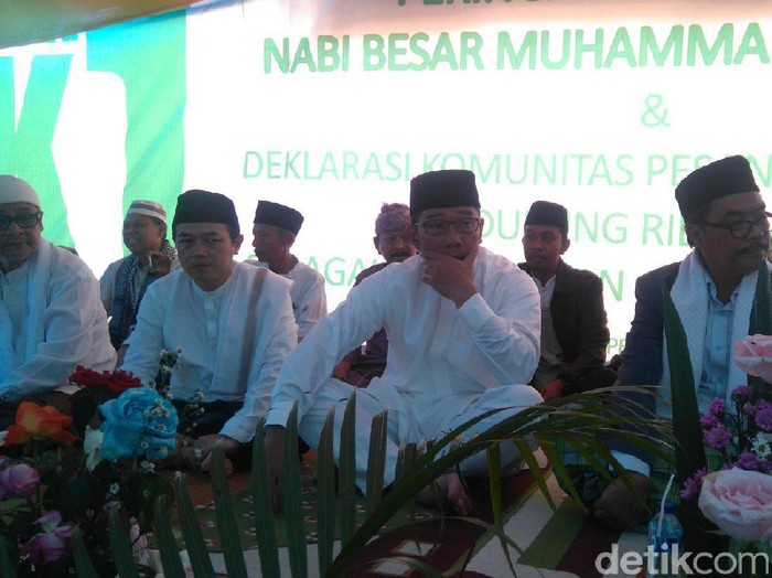 Komunitas Pesantren Mendukung Ridwan Kamil untuk Pilgub Jabar 2018