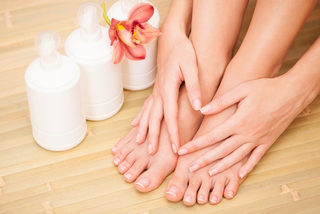 Atasi Kulit Kaki Kering dan Bersisik Memakai 8 Bahan di Dapur Ini (1)