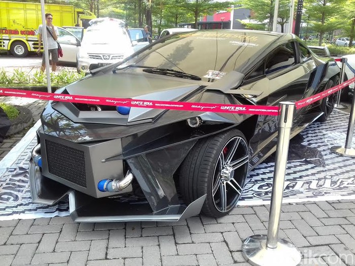 Si Kalajengking Jadi Raja Modifikasi Blackauto Battle di Solo