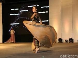 Festival Kebaya Jadi Momen Kebangkitan Kebaya Nasional di Banyuwangi