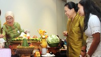 Dewan juri Diah Kusumawardhai Wijayanti (Founder Belantara Budaya Indonesia dan Intan Mardiana (Direktur Museum Nasional) akhirnya menilai hasil racikan para Ibu-ibu hebat ini. Siapa yang berhak menjadi Juara? Foto: dok. Belantara Budaya Indonesia