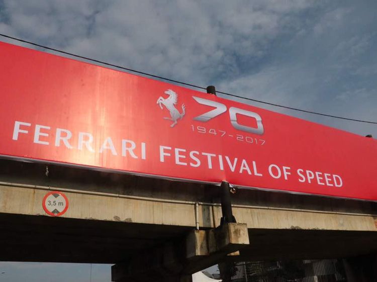 Rayakan Ultah ke-70, Ratusan Ferrari Kumpul di BSD