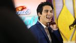 Awas Meleleh! Senyuman Maxime Bouttier Bikin Gagal Fokus