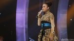 Aksi Rossa di Atas Panggung