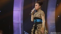 Penampilan Rossa di atas panggung IFA 2017. Foto: Hanif