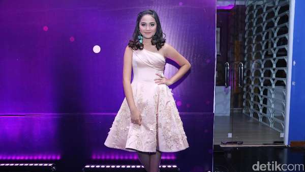 Cantik ala Syifa Hadju Cantik ala Syifa Hadju