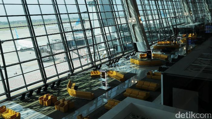 Terminal 3 Siap Operasikan Penerbangan Internasional Terminal 3 Bandara Soekarno-Hatta siap melayani penerbangan internasional. Rencananya, pengoperasiannya dimulai pada 1 Mei 2017.