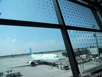 Tarif Batas Atas Turun, Tiket Pesawat Jadi Murah Nggak Ya?