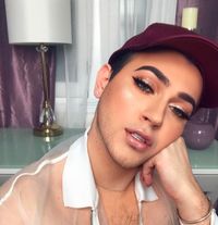 Foto: Ini Manny Gutierrez, Pria yang Masuk Daftar Manusia Tercantik Dunia