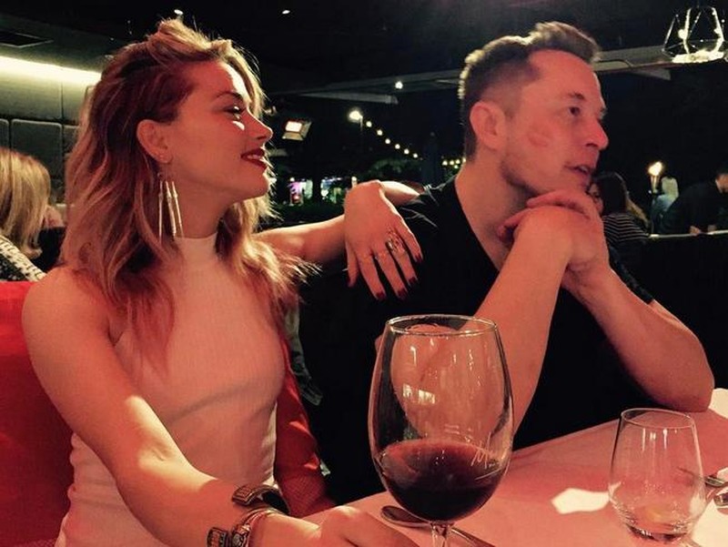 Amber Heard bersama Elon Musk dari akun instagram Elon.