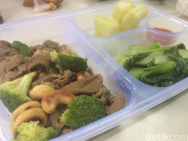 Katering Sahur, Bisnis Langka yang Menggiurkan
