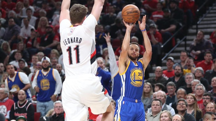 Warriors Gulung Blazers, Maju ke Semifinal Wilayah