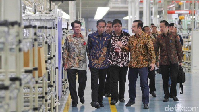 Jokowi Ingin Produsen Mobil Perbanyak Ekspor Kendaraan