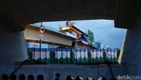 Proyek Simpang Susun Semanggi ramp 2 ini merupakan bentang terpanjang dengan sistem box girder.