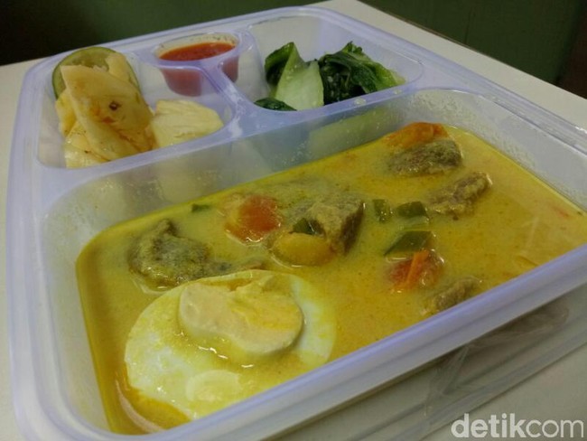 Katering Sahur, Bisnis Langka yang Menggiurkan