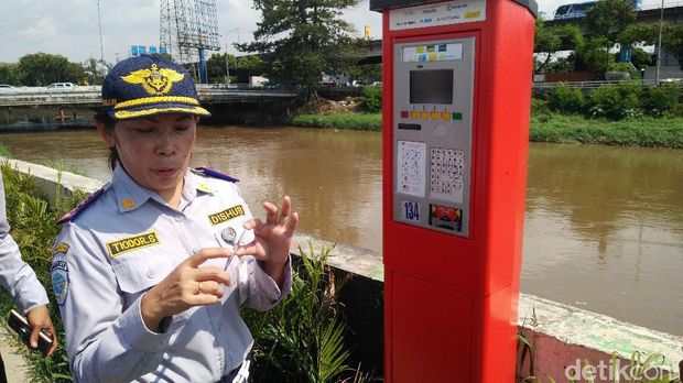  Terminal parkir elektronik (TPE) di Kalijodo