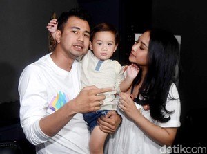 Ups! Belahan Dada Nagita Slavina Bikin Gagal Fokus di Video Ini