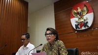 Hal itu disampaikan Wakil Ketua KPK Basaria Panjaitan di kantornya, Jalan Kuningan Persada, Jakarta Selatan, Selasa (25/4/2017).