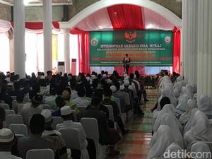 Jokowi Ungkap Alasan Peringati Isra Mikraj di Luar Istana