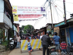 Warga RW 12 Manggarai Usir Satpol PP dari Permukimannya