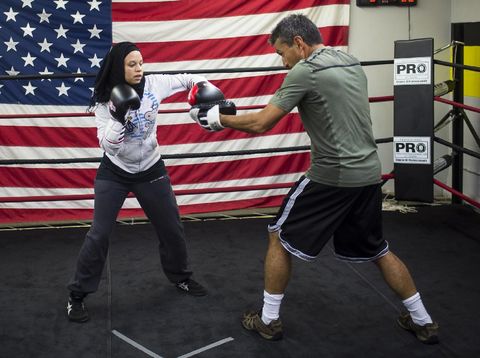 Remaja Ini Jadi Petinju Berhijab Pertama yang Diizinkan Bertanding di AS