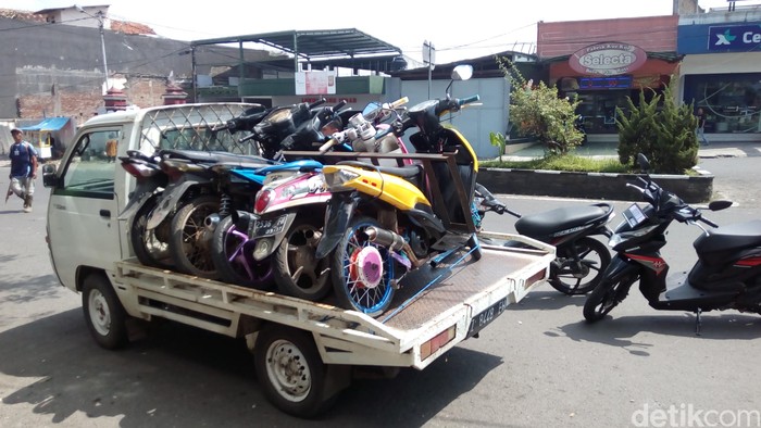 Razia Motor Knalpot Bising di Garut