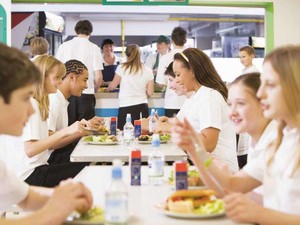 Sekolah Negeri di New York Akan Diwajibkan Sediakan Makanan Halal dan Kosher