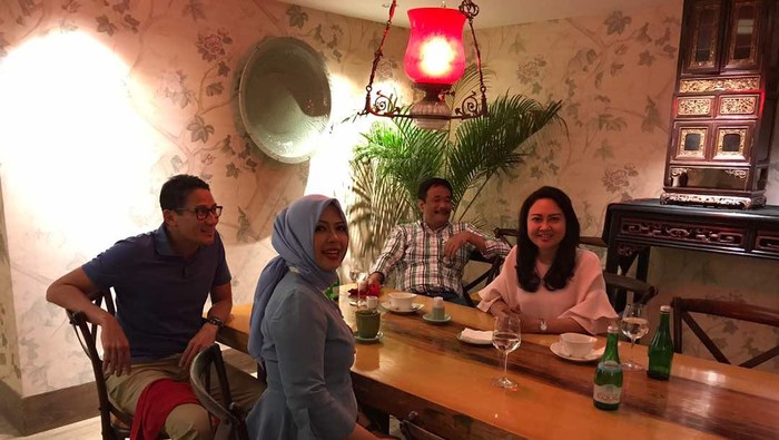 Djarot dan Sandiaga Diskusi soal Jakarta di Sela Makan Malam