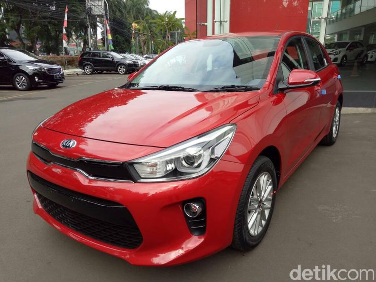 Tampang Segar KIA Rio Generasi Keempat