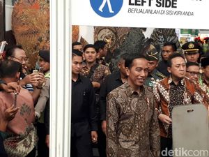 Keliling Pameran Inacraft, Jokowi Jadi Sasaran Selfie