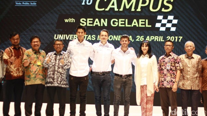 Ketika Sean Gelael dan Pertamina Arden Masuk Kampus