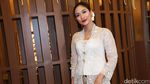 Salut! Happy Salma Kagumi Stamina Pesinetron Saat Ini
