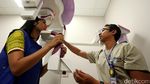 Melihat Pemeriksaan Pasien di BIMC Hospital
