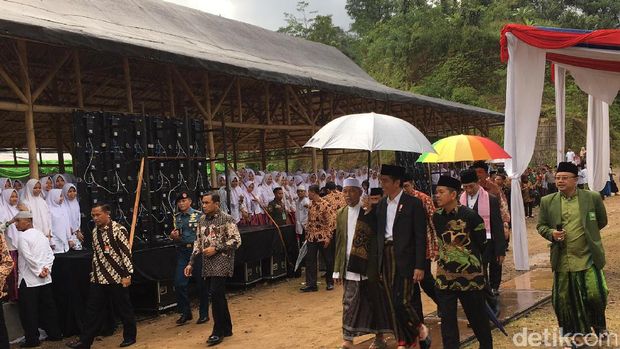 Presiden Jokowi di Purwakarta / 