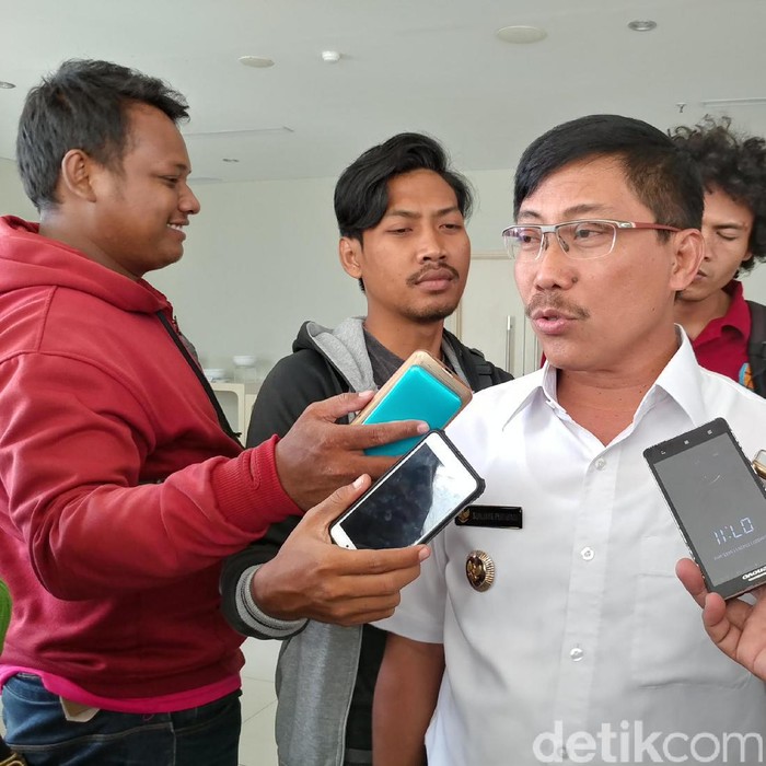 Bupati Sunjaya Bakal Perjuangkan Bidan Senior Agar Jadi PNS