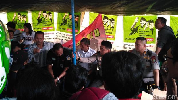 PT KAI Beri Ultimatum, Warga Manggarai Berdoa Agar Tak Digusur