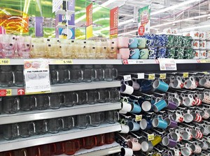 Minum dengan Mug ini di Transmart dan Carrefour