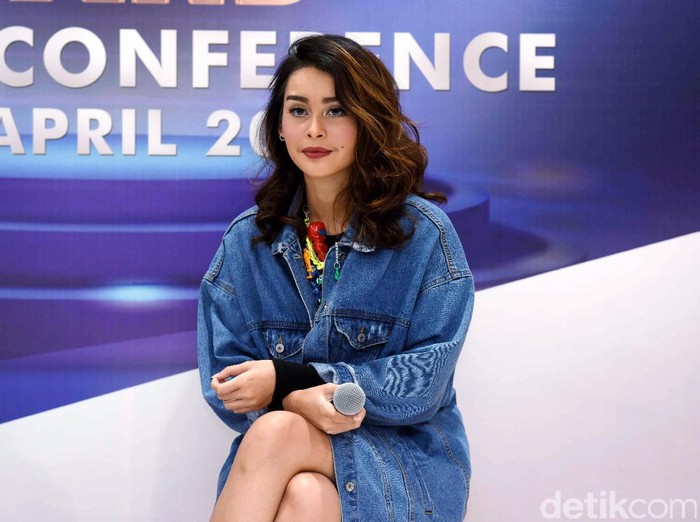 Conchita Caroline saat ditemui di kawasan Kebon Jeruk.
