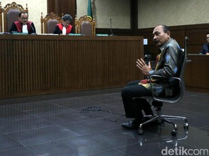 Hakim ke Kabakamla: Ini Pertanyaan Sensitif, Pernah Terima Uang?