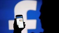 Belum ada komentar dari Facebook terkait insiden mengerikan ini. Gubernur Phuket menyerukan kepada warga setempat untuk tidak menyebarkan video berdurasi 4 menit itu ke internet. Beberapa video mengerikan itu masih bisa ditemukan di media sosial hingga Selasa (25/4) sore. REUTERS/Dado Ruvic/File Photo.
