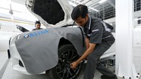 Dealer yang menghabiskan investasi sebesar Rp 108 Miliar ini terletak di Astra Biz Center yang beralamat di Jl.BSD Raya Utama, BSD City, Serpong, Tangerang. Dealer ini berdiri di atas lahan seluas 4.675 m2 serta dilengkapi dengan berbagai standar fasilitas pelayanan khas BMW. Pool/dok. BMW.