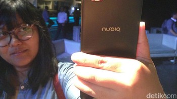 M2 menjadi lini ponsel Nubia yang paling wah. Snapdragon 625 octa core 64-bit, RAM 4 GB, ROM 64 GB, dan baterai 3.650 mAh. Foto: detikINET/Agus Tri Haryanto