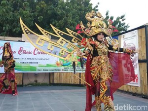 Perayaan Ulang Tahun Cilegon, Ada Pesta Kostum dan Golok 5 Meter