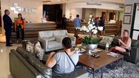 Suasana di lobi BIMC Hospital, Nusa Dua, Bali.