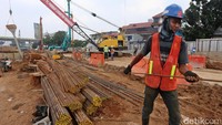 Pembangunan underpass ini untuk mengurai kemacetan dari arah Mampang menuju Jl Rasuna Said-Gatot Subroto maupun arah sebaliknya.